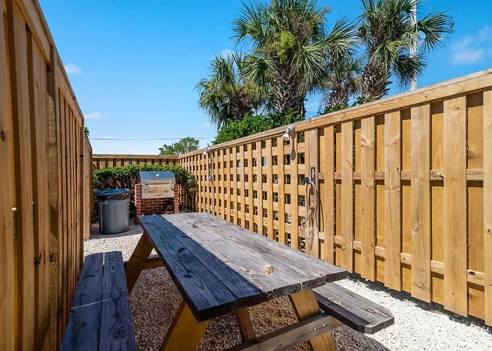 Holiday home Needle Rush Point Unit F23 *